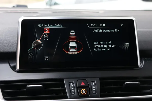Car image 23