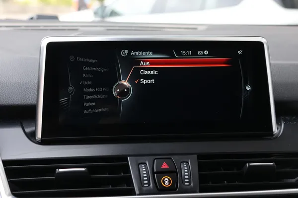 Car image 26