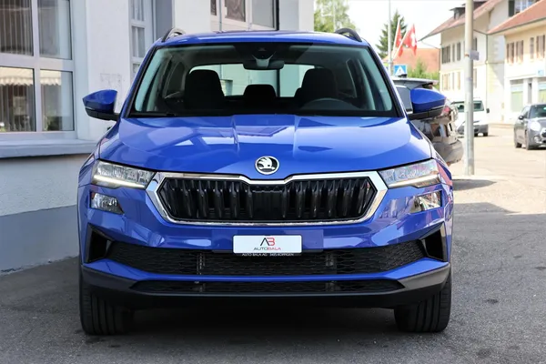 Car image 2