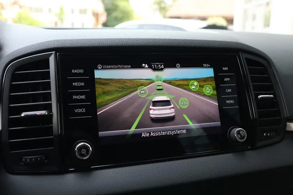 Car image 20