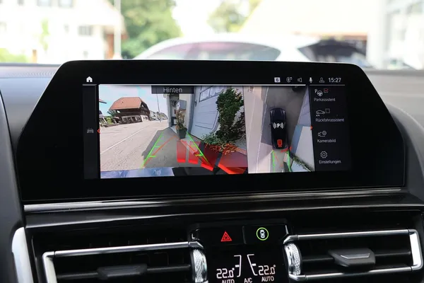 Car image 29