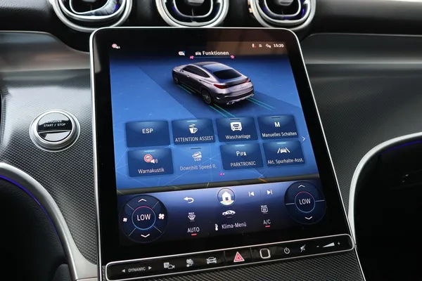 Car image 24
