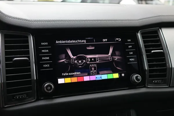 Car image 22