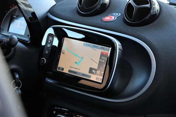 Car image 19