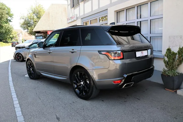 Car image 7