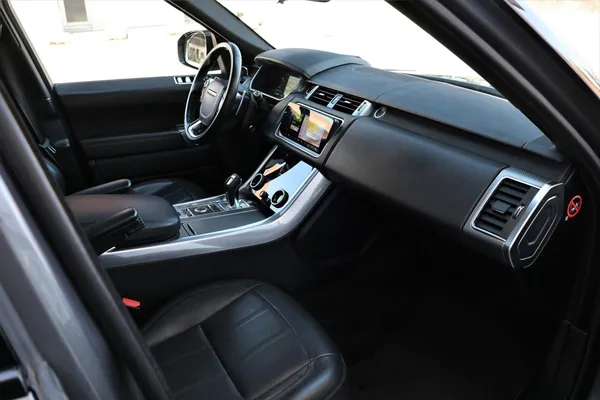 Car image 20