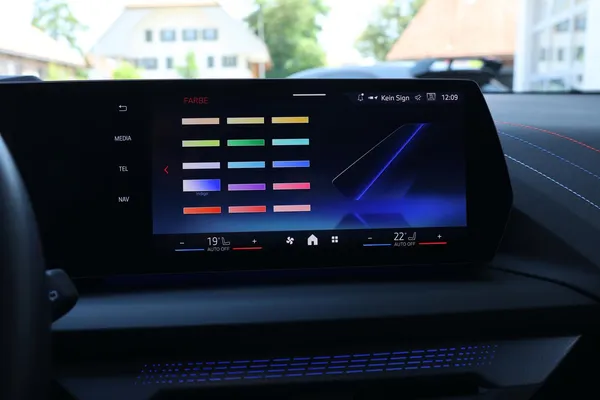 Car image 22