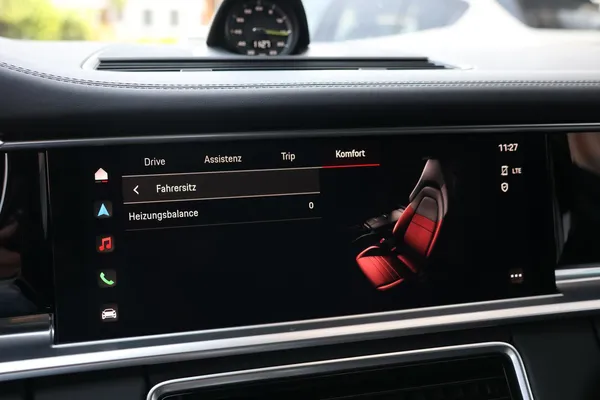 Car image 27
