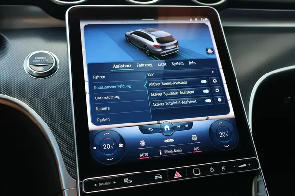 Car image 23