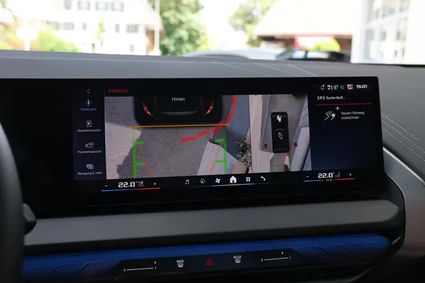 Car image 20