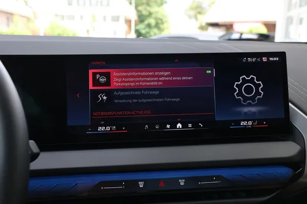 Car image 23