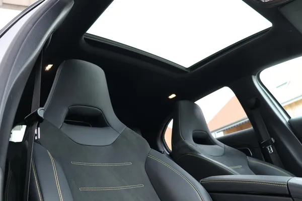 Car image 23