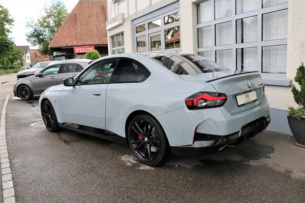 Car image 7