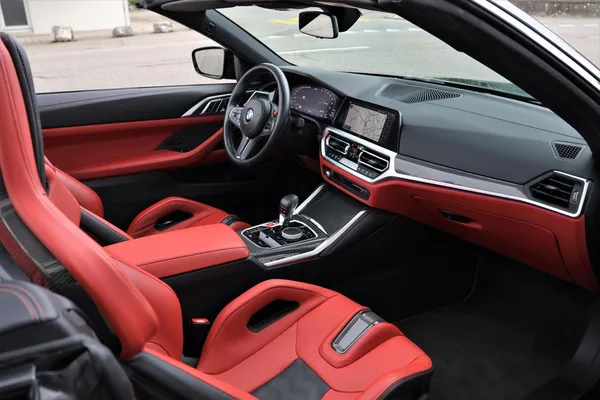 Car image 24