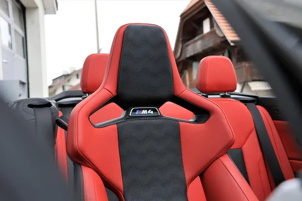 Car image 28