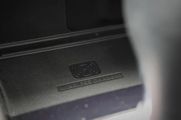 Car image 26
