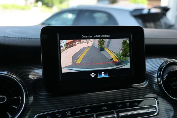 Car image 26