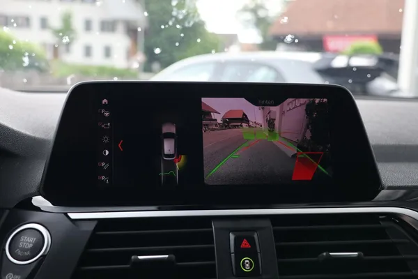 Car image 21