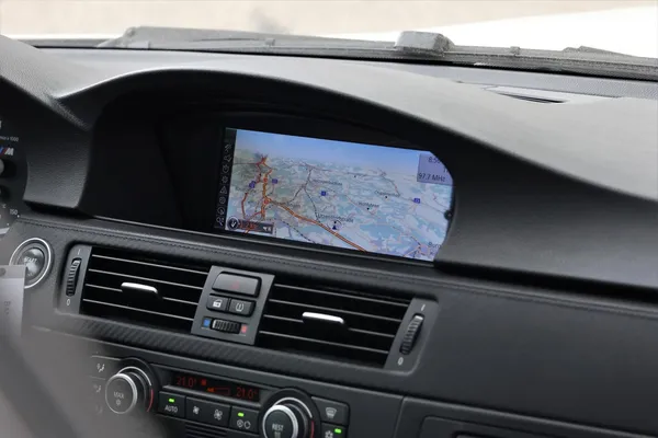 Car image 18