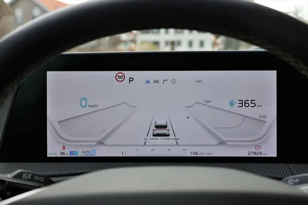Car image 31