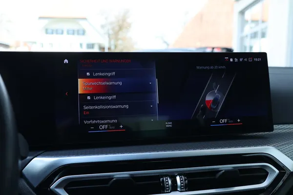 Car image 37
