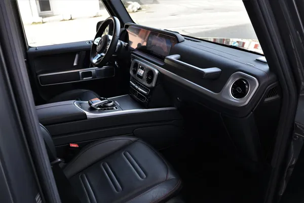 Car image 22
