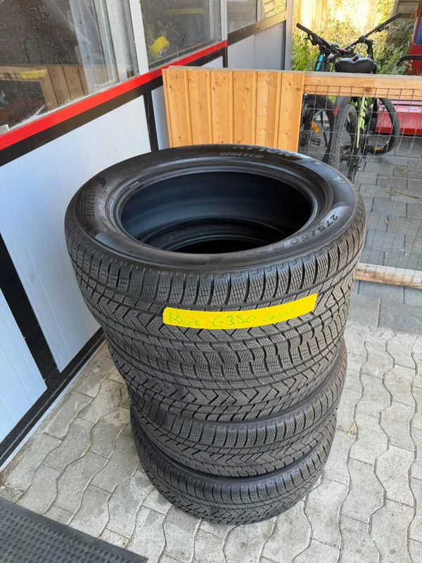 Car image 35