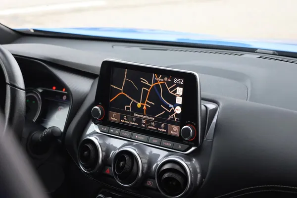 Car image 17