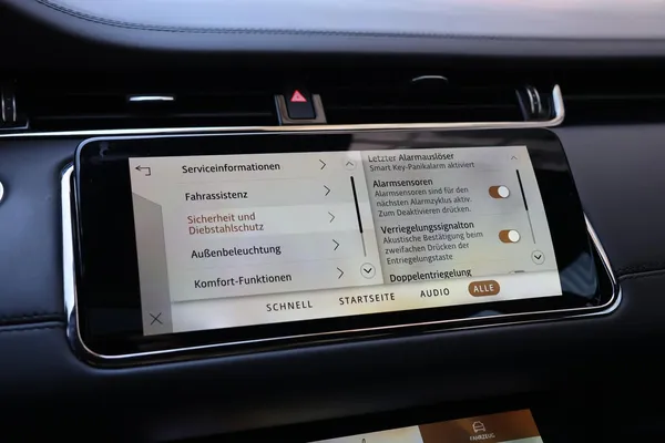 Car image 32