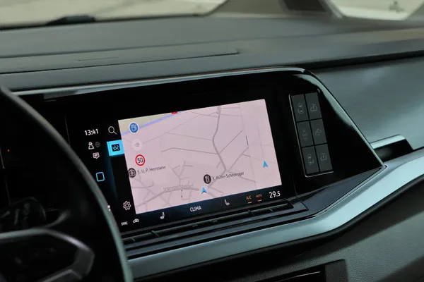 Car image 35