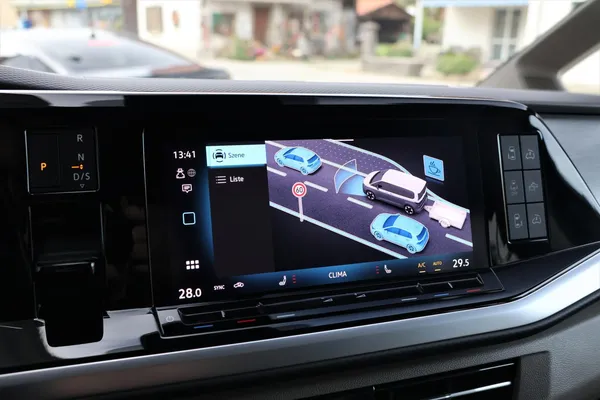 Car image 37