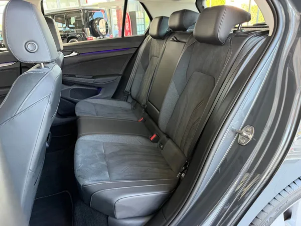 Car image 22