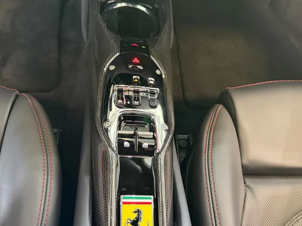 Car image 20