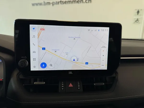 Car image 16