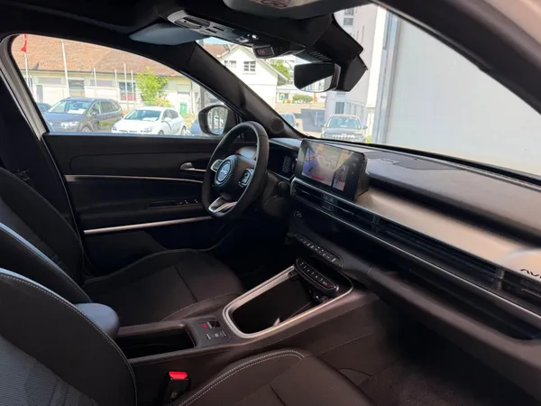 Car image 21