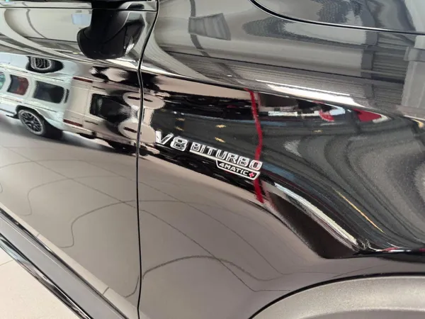 Car image 27