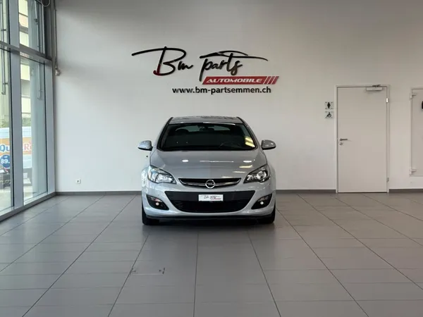 Car image 8