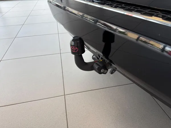 Car image 29