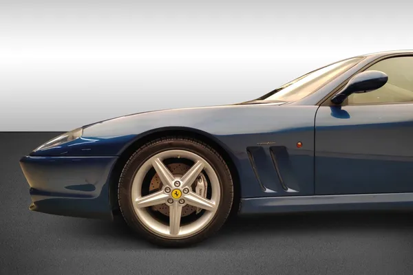 Car image 9