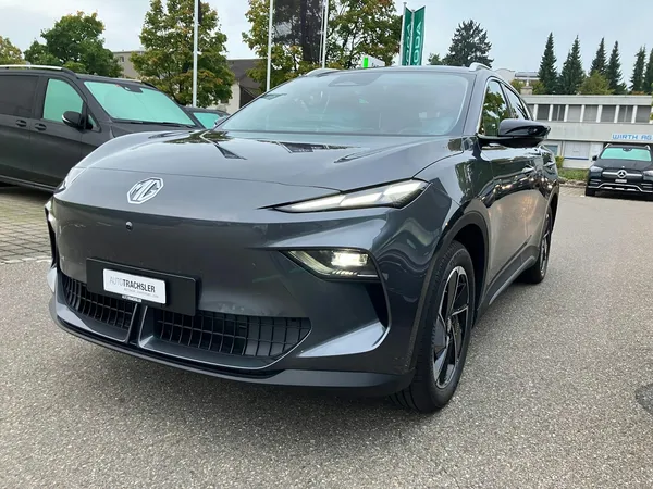 Car image 4