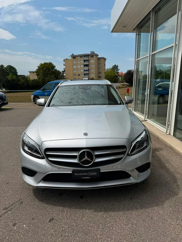 Car image 2