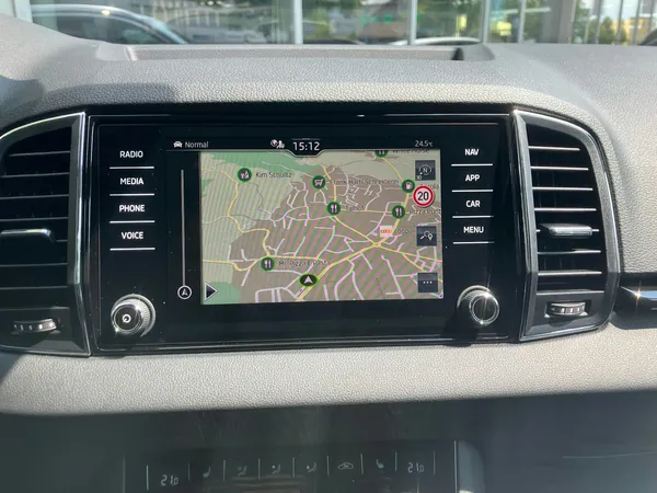 Car image 8