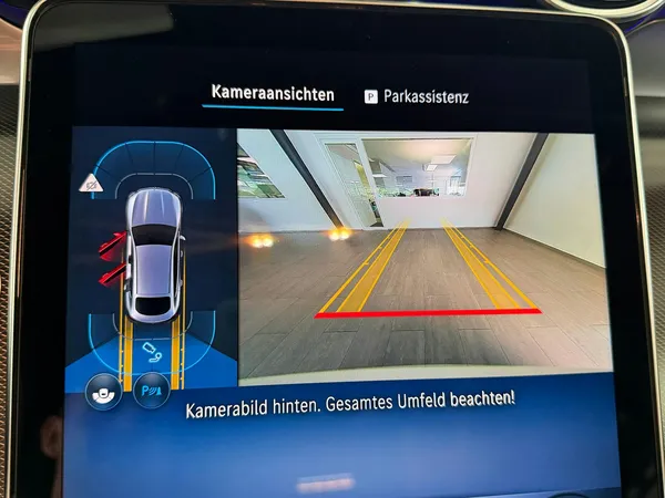 Car image 13
