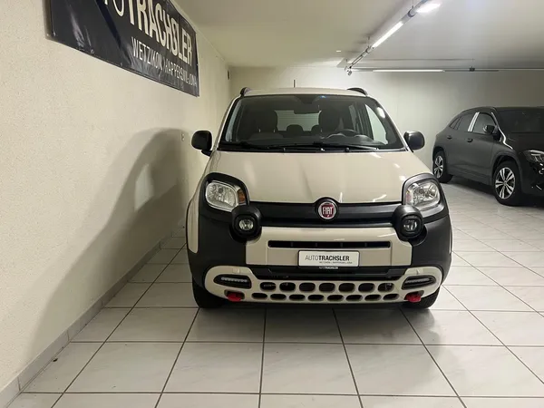 Car image 3